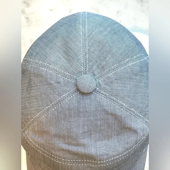 Hermes micro pinstripe cap, silver snaps, covered button,cotton, blue/white, 58 Hermes micro pinstripe cap, silver snaps, covered button  main image 3